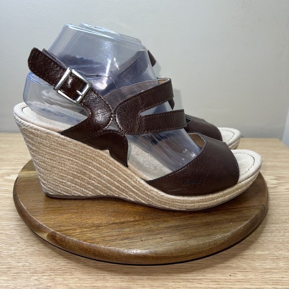 Børn Shoes - Born BOC Sandals Women’s 10M Brown Wedge Espadrille Ankle Strap